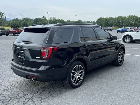 Used 2019 Ford Explorer Sport w/ Equipment Group 401A AWD/4WD image 7