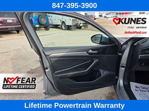 Used 2024 Volkswagen Jetta S image 14