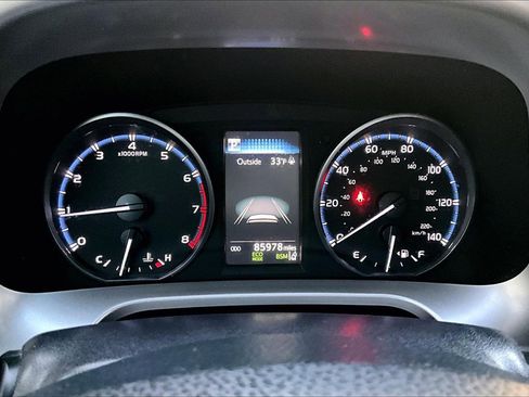 Used 2018 Toyota RAV4 XLE image 13