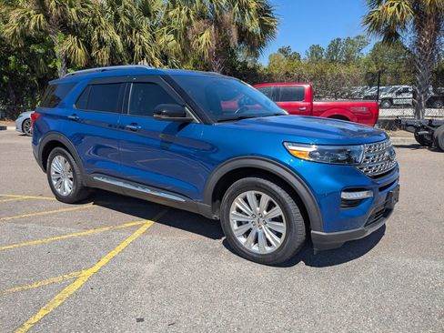 Used 2020 Ford Explorer Limited image 2