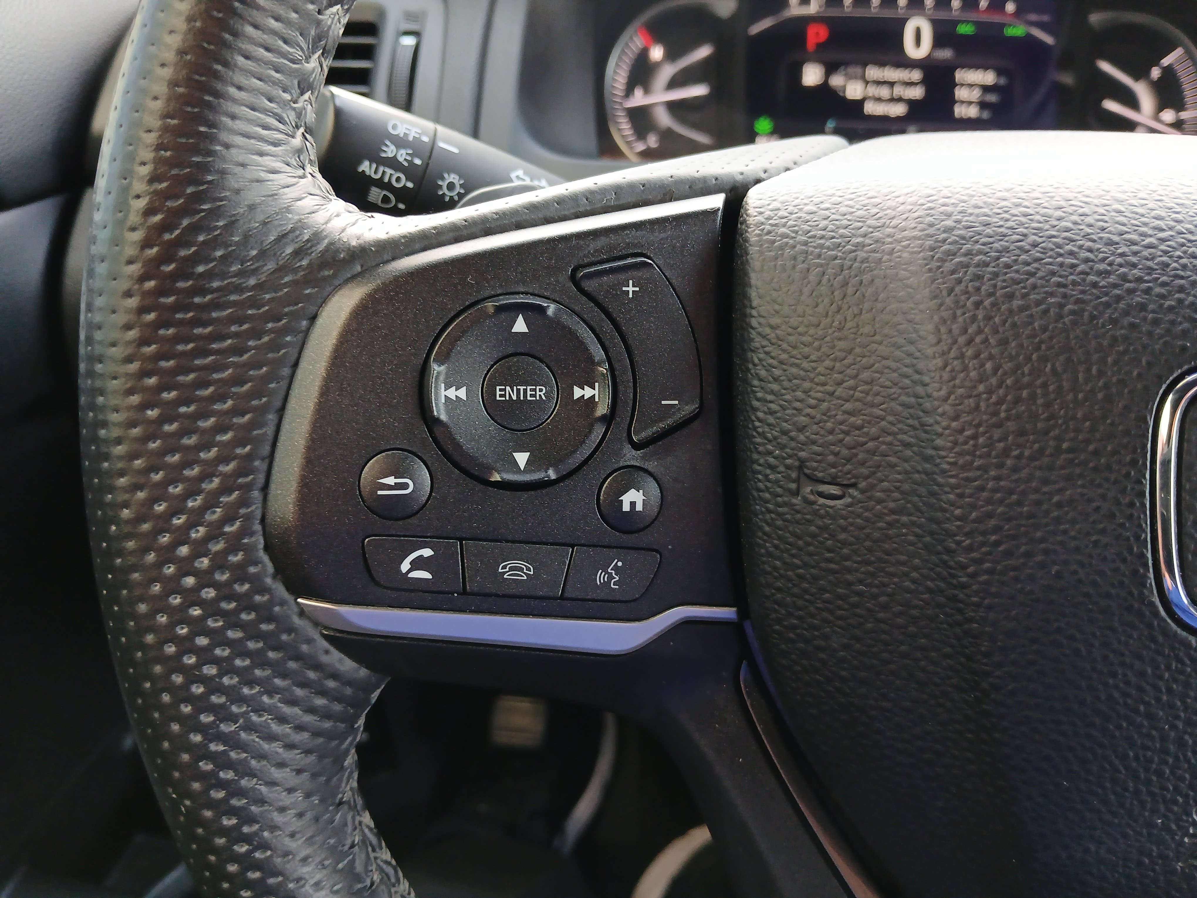 Used 2023 Honda Passport EX-L image 11