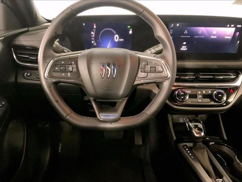 Used 2025 Buick Envista Sport Touring FWD image 5