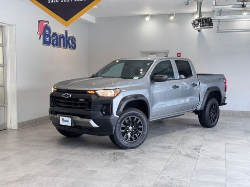 Certified 2023 Chevrolet Colorado Trail Boss AWD/4WD image 2