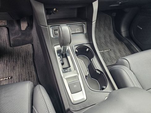 Used 2023 Subaru Ascent Limited w/ Technology Package image 22