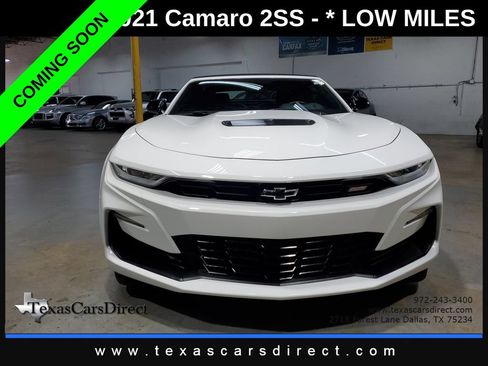 Used 2021 Chevrolet Camaro SS RWD image 2