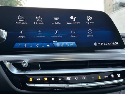New 2026 Cadillac Lyriq Sport image 28