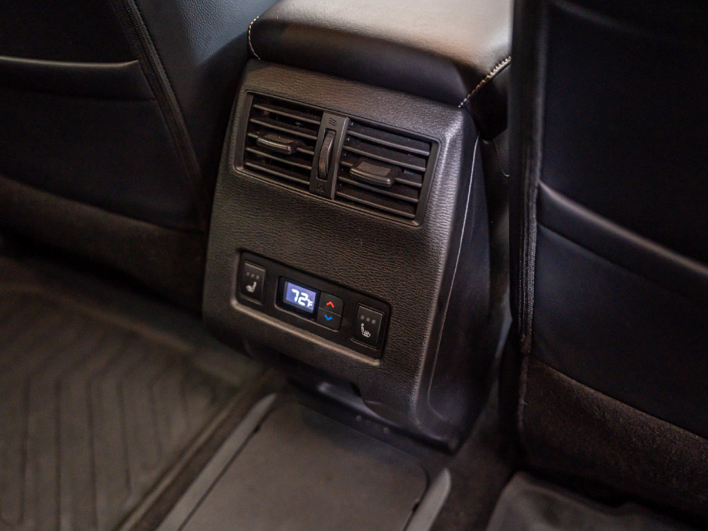Used 2025 Mitsubishi Outlander SEL AWD/4WD image 49
