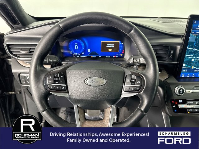 Used 2020 Ford Explorer Platinum w/ Premium Technology Package AWD/4WD image 11