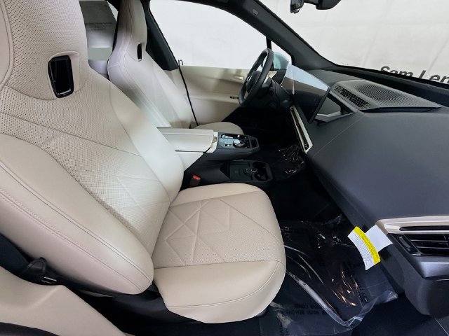 Used 2026 BMW iX xDrive45 AWD/4WD image 27