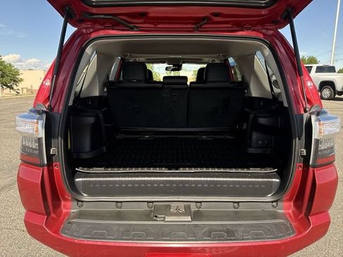 Used 2024 Toyota 4Runner SR5 Premium w/ Moonroof Package AWD/4WD image 25