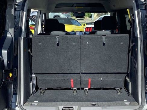 Used 2022 Ford Transit Connect XLT image 21