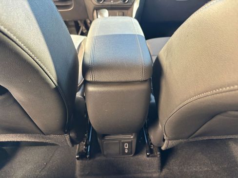 Used 2025 Buick Encore GX Preferred image 24