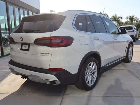 Used 2023 BMW X5 xDrive45e w/ Executive Package AWD/4WD image 3
