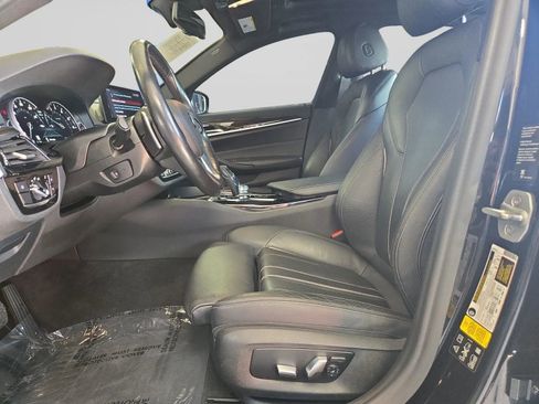 Used 2018 BMW 530i xDrive AWD/4WD image 17