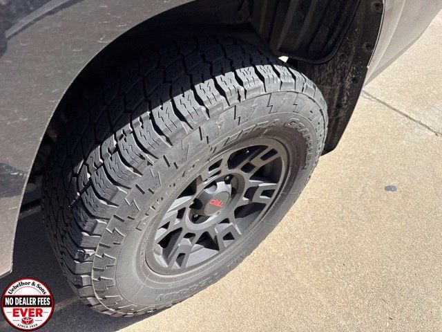 Used 2024 Toyota 4Runner TRD Pro AWD/4WD image 5