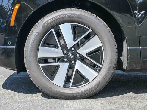 New 2026 Hyundai Ioniq 9 SEL AWD/4WD image 11