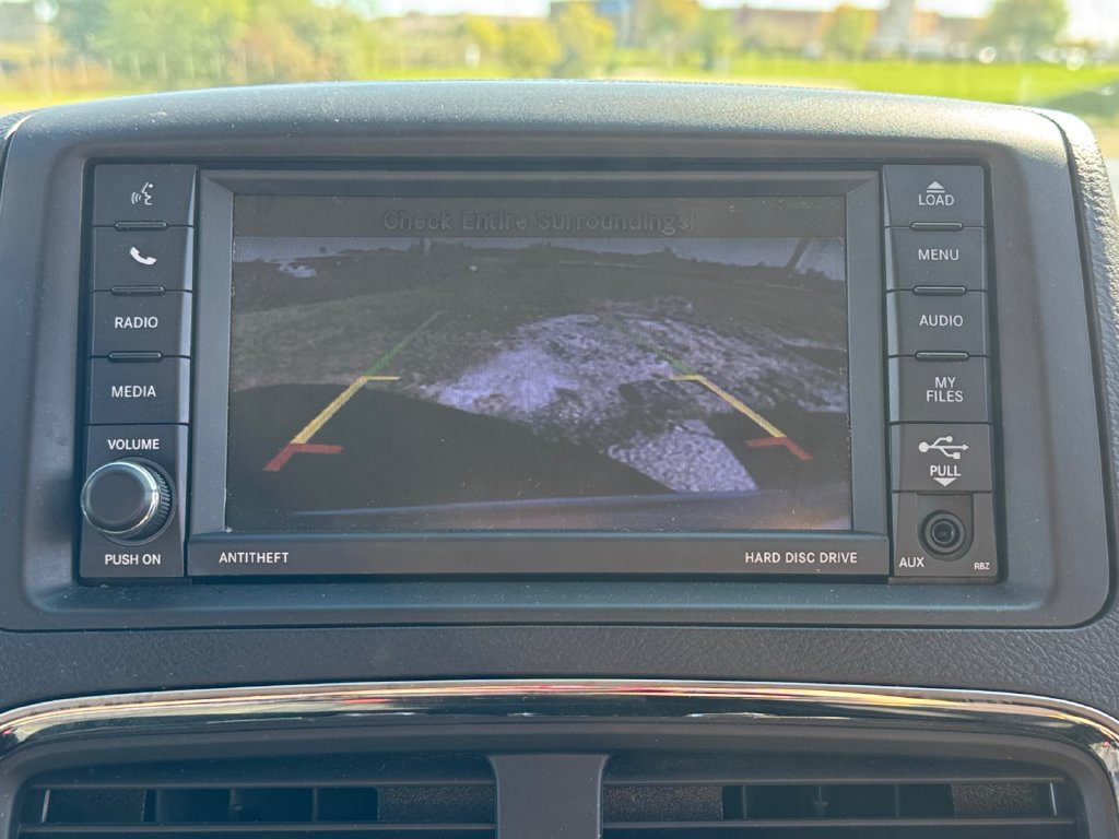 Used 2018 Dodge Grand Caravan SE FWD image 22