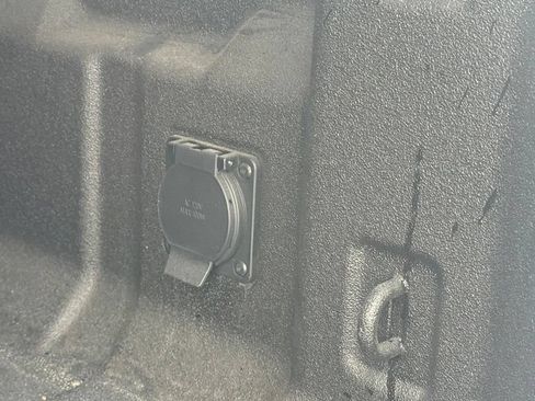 Used 2024 GMC Canyon AT4X AWD/4WD image 6