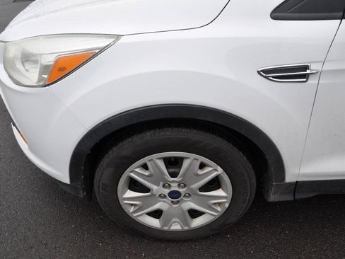 Used 2016 Ford Escape S FWD image 32