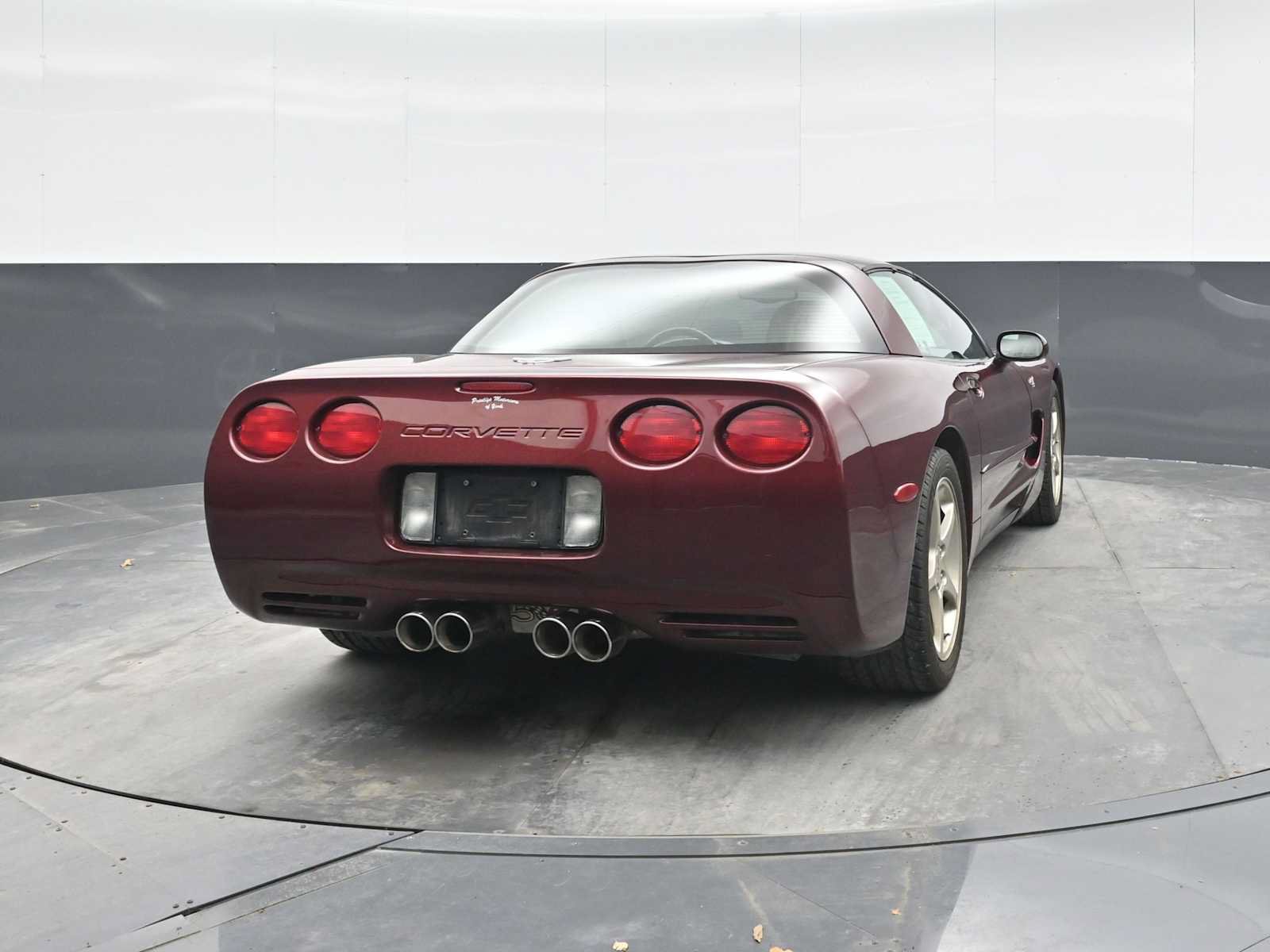 Used 2003 Chevrolet Corvette Coupe w/ Preferred Equipment Group RWD image 10