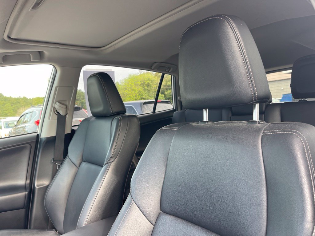 Used 2013 Toyota RAV4 Limited AWD/4WD image 9