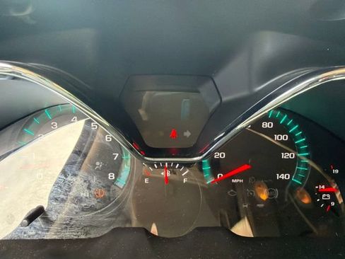 Used 2016 Chevrolet Traverse LT FWD image 13