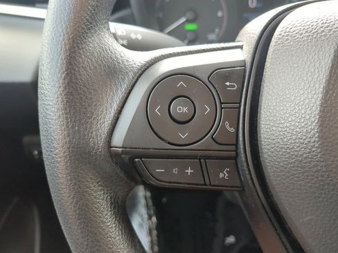 Used 2023 Toyota Corolla LE image 29