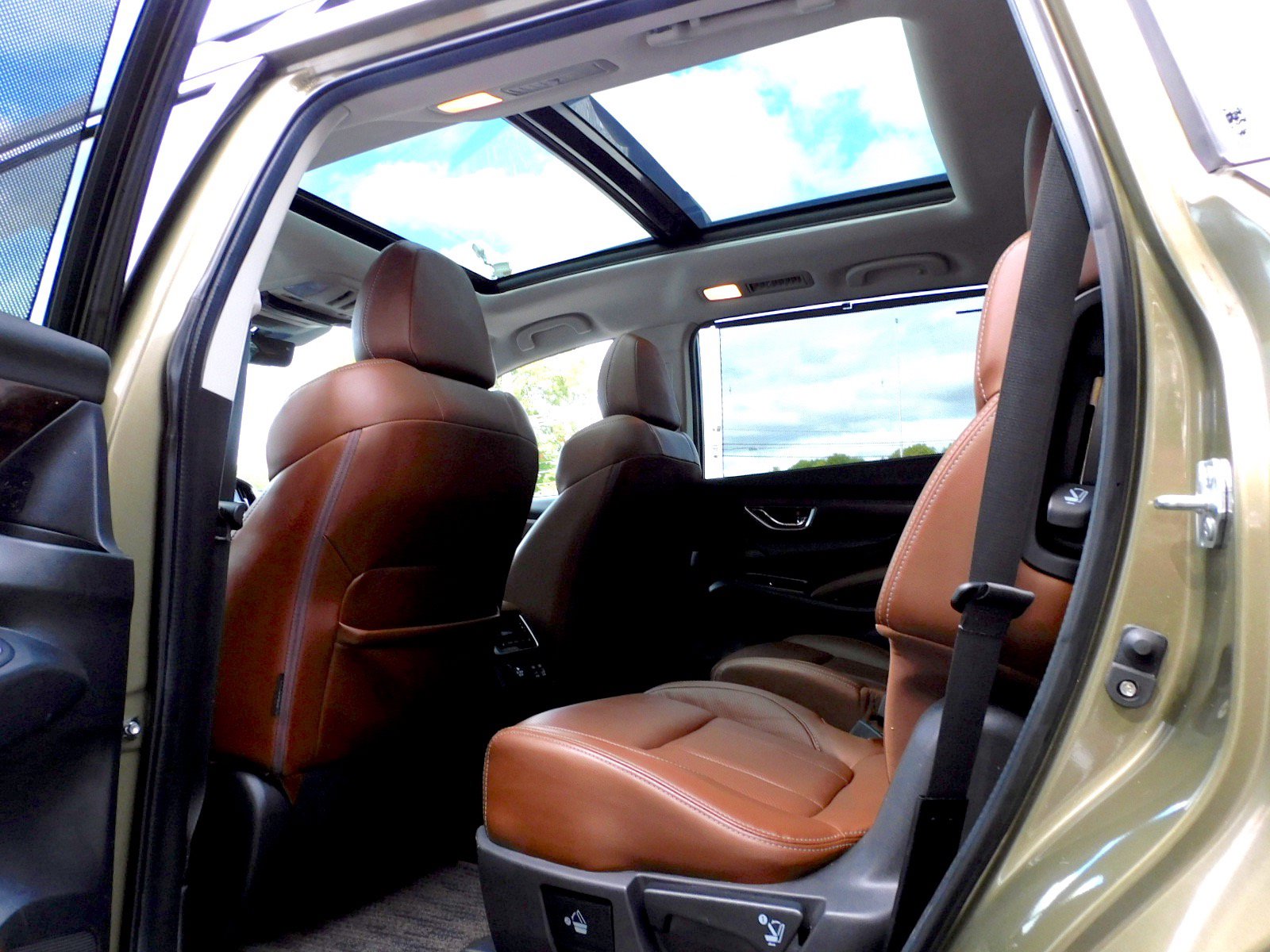 Used 2023 Subaru Ascent Touring AWD/4WD image 15