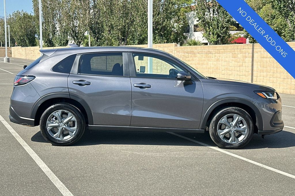 Certified 2027 Honda HR-V LX image 3