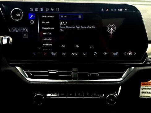 New 2026 Chevrolet Equinox EV LT w/ Comfort Package AWD/4WD image 18