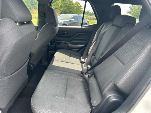 Used 2025 Toyota 4Runner SR5 AWD/4WD image 24