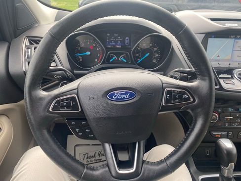 Used 2018 Ford Escape Titanium FWD image 16