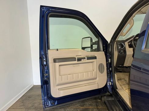 Used 2008 Ford F350 Lariat AWD/4WD image 7