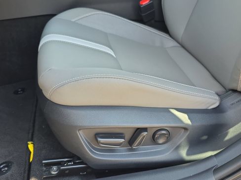 Used 2026 Toyota Camry SE w/ Convenience Package FWD image 26