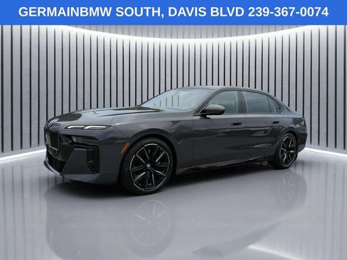 Used 2023 BMW 740i RWD image 1