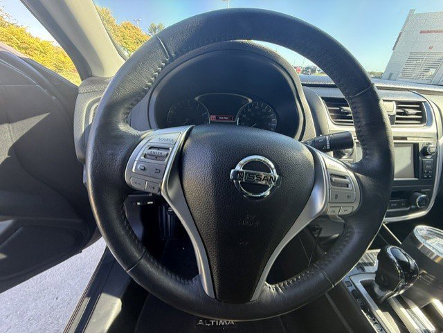 Used 2017 Nissan Altima 2.5 SL w/ 2.5 Technology Package FWD image 15