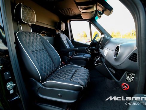 Used 2024 Mercedes-Benz Sprinter 3500 image 17