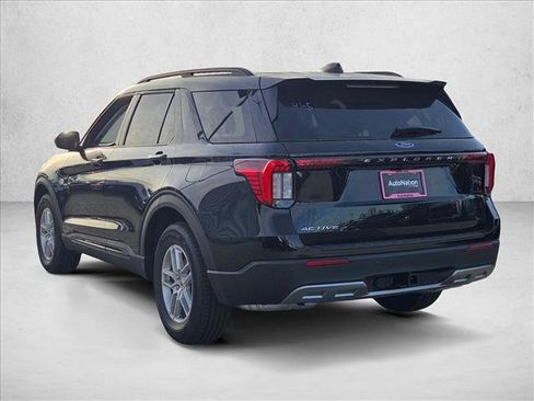 New 2026 Ford Explorer Active w/ Active Comfort Package image 9