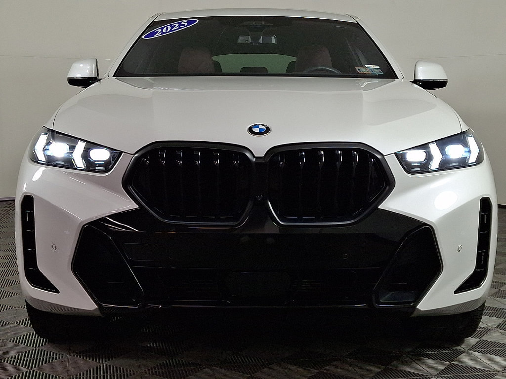 Certified 2025 BMW X6 xDrive40i w/ Executive Package AWD/4WD image 5