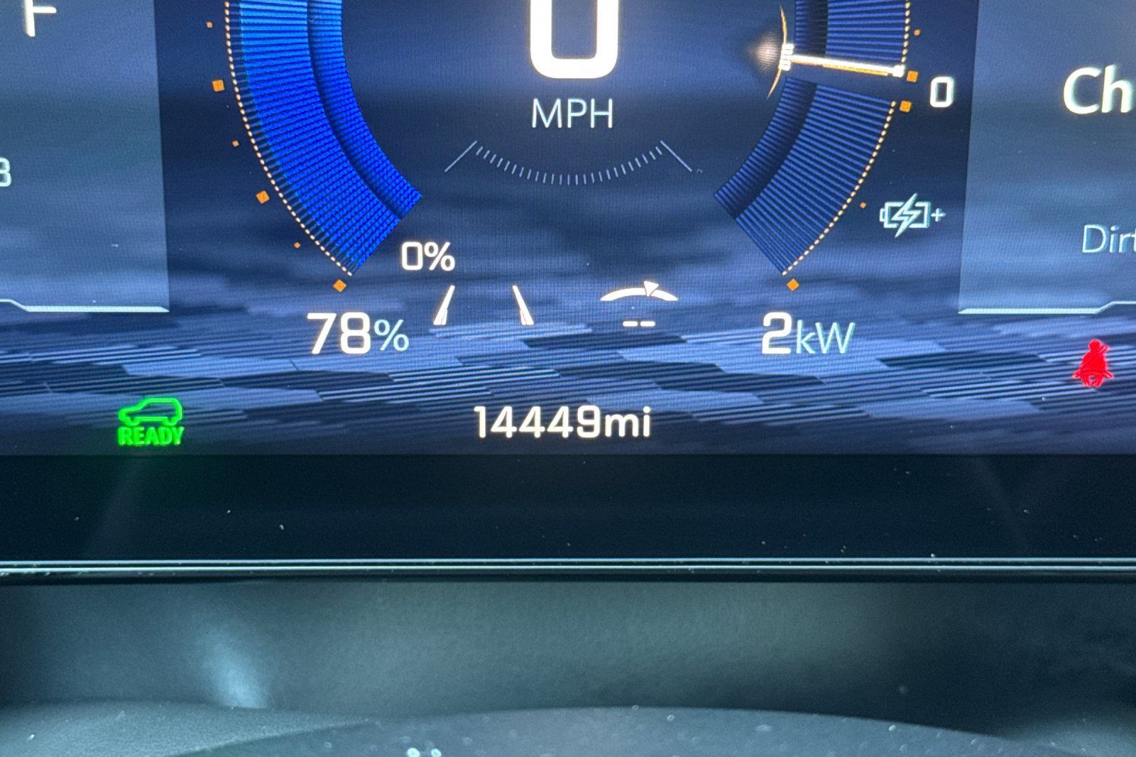 Used 2024 Chevrolet Equinox EV LT w/ LPO, Trailering Package FWD image 3