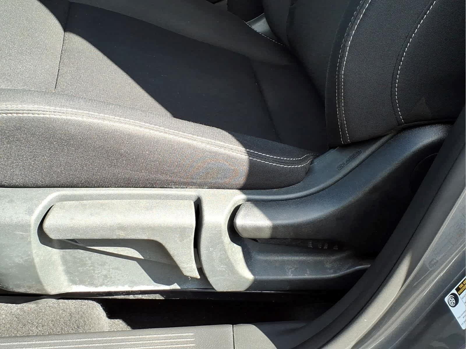 Used 2023 Nissan Rogue S AWD/4WD image 16