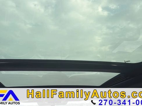 Used 2017 Ford F150 Raptor w/ Equipment Group 802A Luxury AWD/4WD image 18