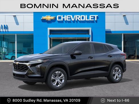 New 2026 Chevrolet Trax LS FWD image 3