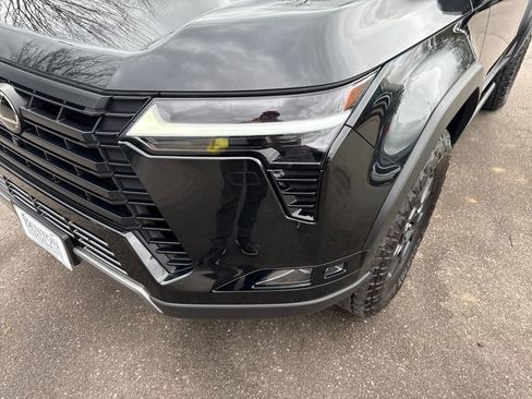 Used 2024 Lexus GX 550 AWD/4WD image 40