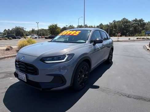 Used 2024 Honda HR-V Sport image 1