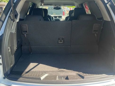 Used 2016 GMC Acadia SLT FWD image 8