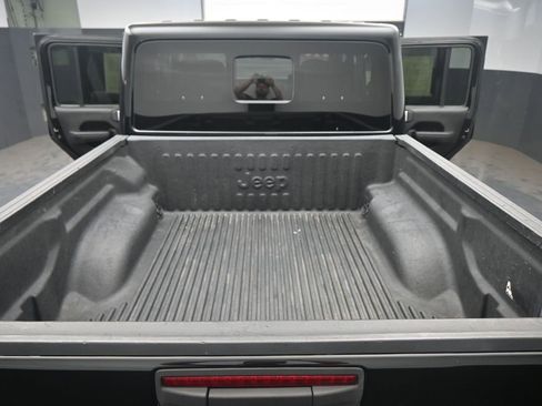 Used 2022 Jeep Gladiator Mojave w/ Trailer Tow Package AWD/4WD image 19
