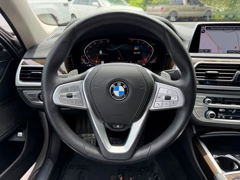 Used 2020 BMW 740i RWD image 16