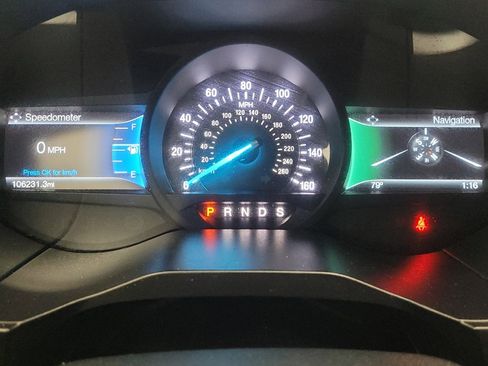 Used 2018 Ford Edge SEL w/ Equipment Group 201A FWD image 23