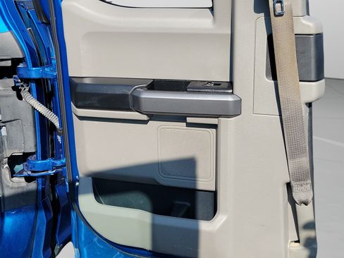 Used 2018 Ford F150 XLT w/ Equipment Group 301A Mid AWD/4WD image 12